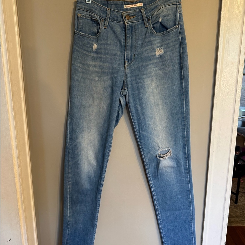 Levi’s Women's High-Rise Skinny Blue Distressed Jeans